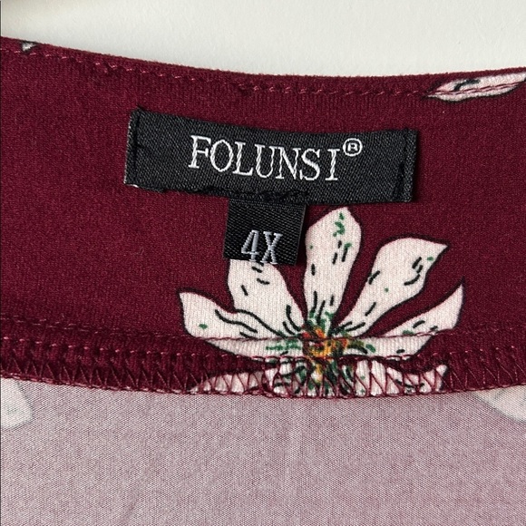 NWOT Folunsi Women’s Short Sleeve Blouse 4X - Picture 3 of 7